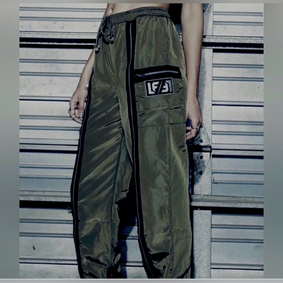 LF Brand jogger track pants zipper detail elastic drawstring waist NEW RE $248🎉 - Picture 6 of 16